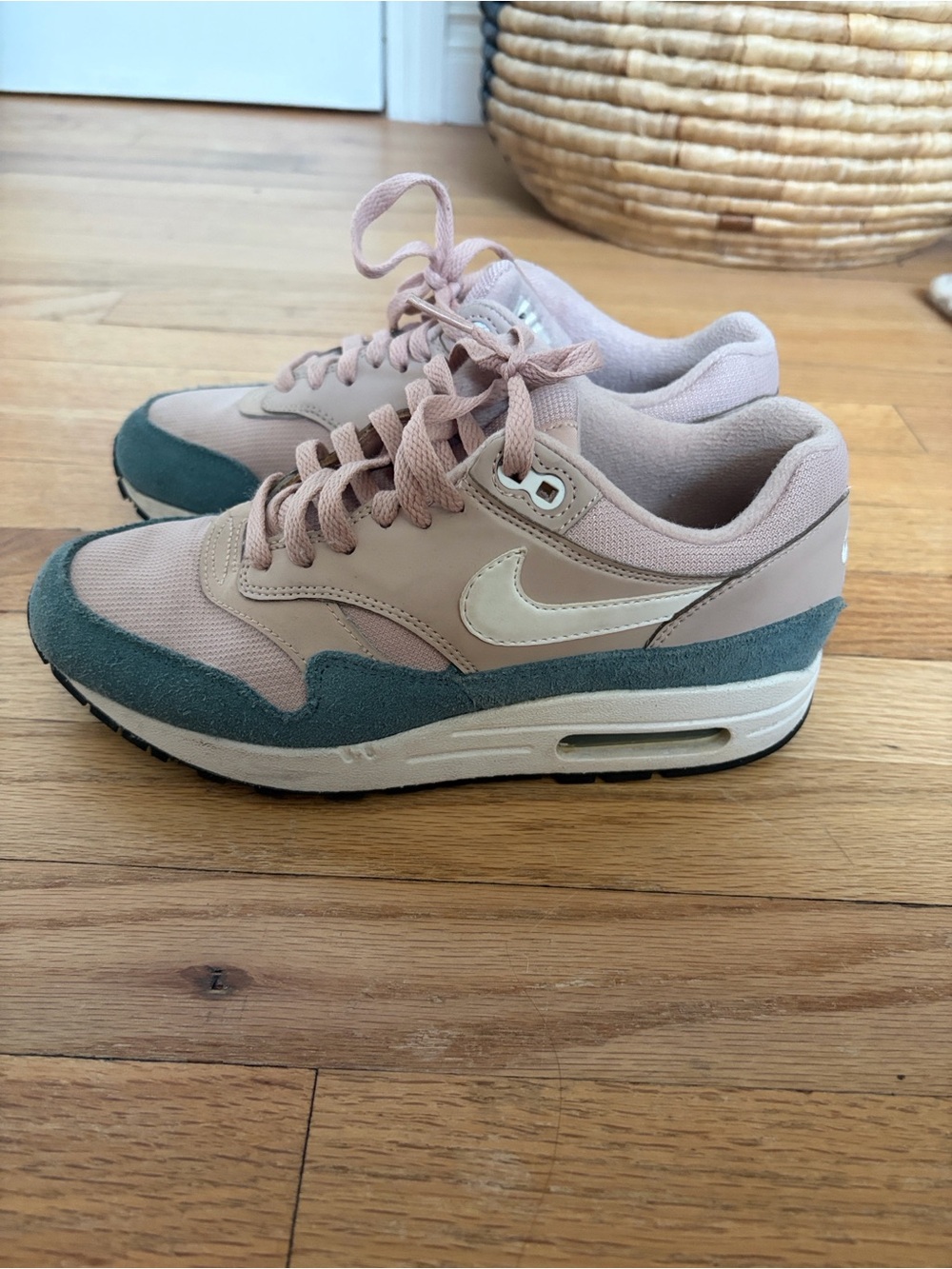 nike air max 1 teal particle beige womens sz 7.5